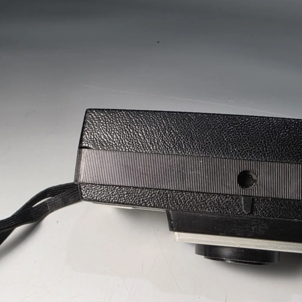 Vintage Kodak Instamatic X-15 Film Camera Black &‎ Silver 1970's Movie Prop USA